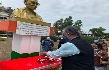 Floral Tribute at Mahatma Gandhi's Bust followed by a visit to the PC Assembly’s Lab and planting of trees at Africure & Pharmanova