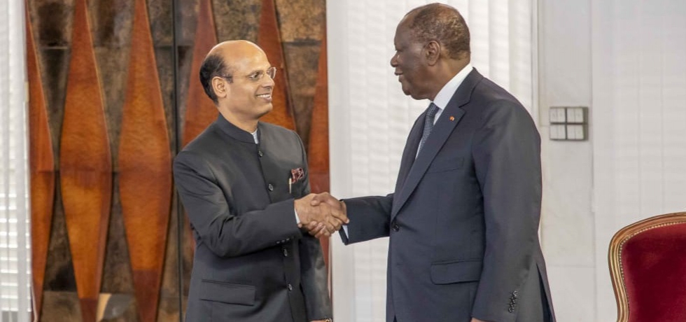 Dr Rajesh Ranjan presented his credentials to the President of the Republic of Côte d'Ivoire, His Excellency Mr Alassane Ouattara at Presidential Palace on March 02, 2023